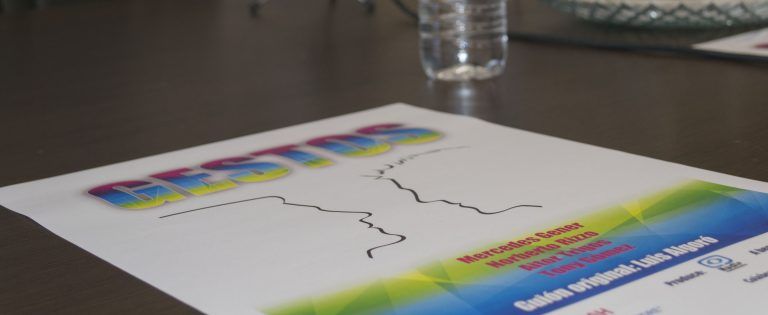 Gestos: teatro solidario para pensar y reflexionar