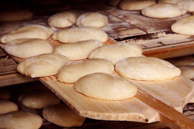 La IGP Mollete de Antequera da un nuevo paso hacia su inscripción en el registro comunitario de figuras de calidad