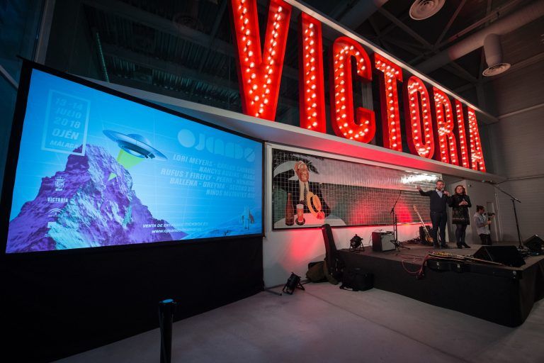 Lori Meyers se presenta como cabeza de cartel en la presentación de los artistas del Escenario Patio-Victoria de Ojeando Festival
