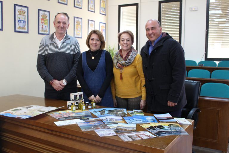 La Costa del Sol Axarquía acude a la Feria de Turismo de San Sebastián para cerrar visitas programadas a la comarca