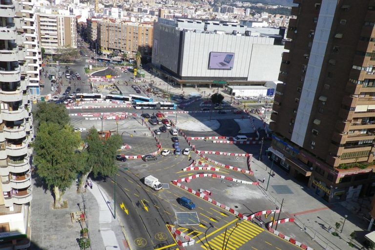 En el tramo Renfe-Guadalmedina se renovarán las barreras de seguridad de desvíos de tráfico del metro de Málaga