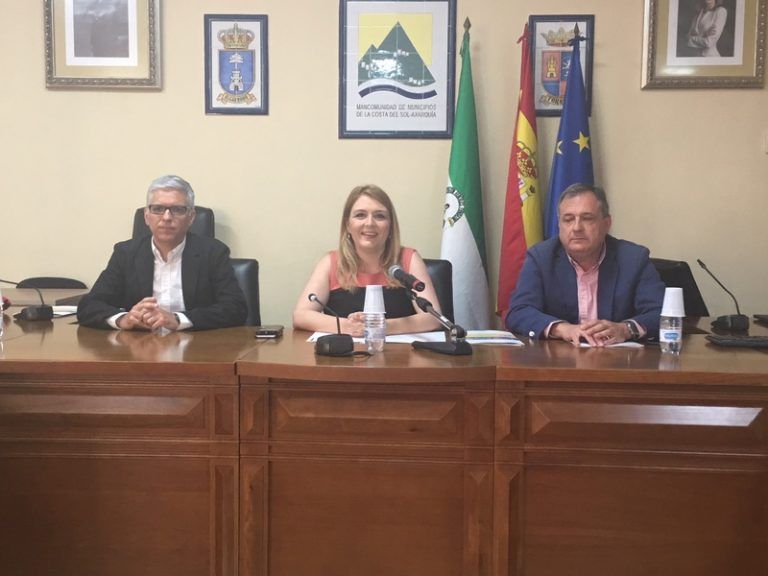 Un total de 154 profesionales del Área Sanitaria Axarquía participan en la I Jornada de Primavera con el objetivo de debatir sus Planes Integrales Operativos