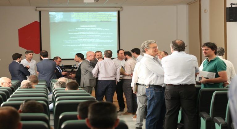 La Diputación contribuye a cambiar el alumbrado público en 83 municipios para reducir el consumo de energía