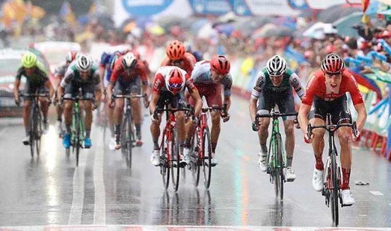 La Vuelta: Arndt gana sentado y Edet se pone más rojo