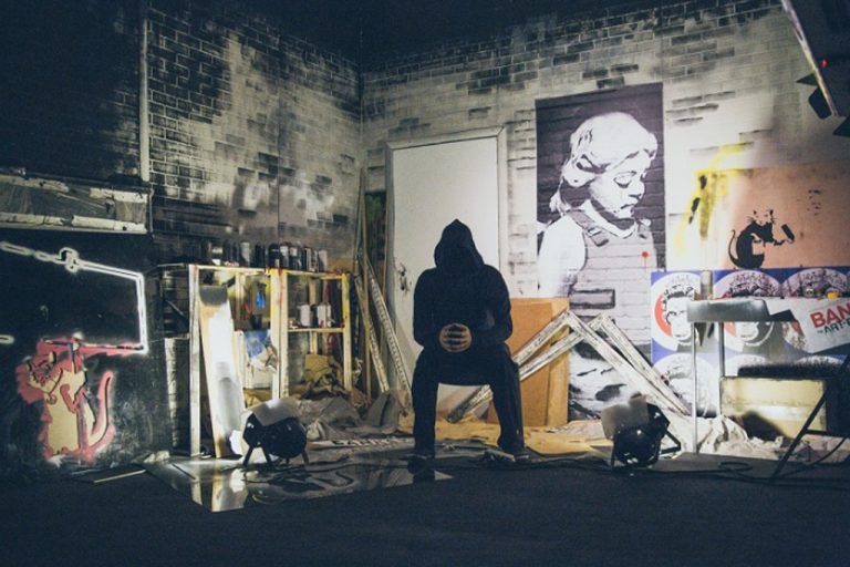 La exposición ‘Banksy’, en La Térmica, se prolonga un mes debido al éxito de público