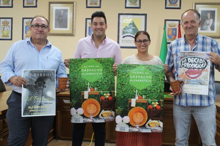 Alfarnatejo celebra el XIX Día del Gazpacho con una degustación para la que los vecinos han elaborado 700 litros