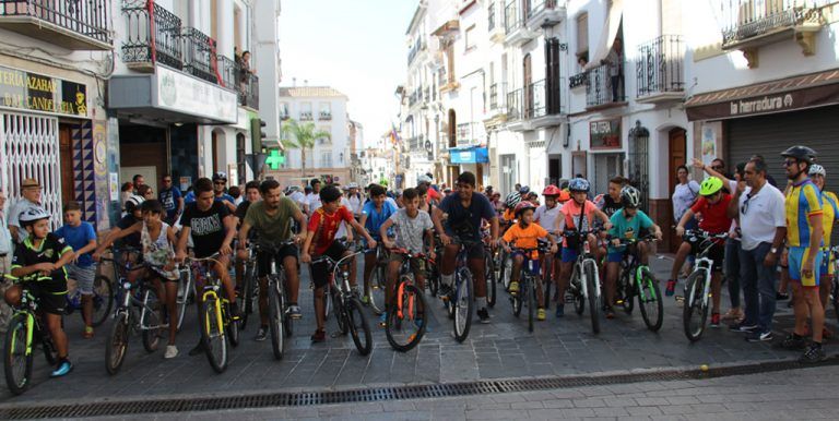 Más de 300 personas se ‘suben’ a la bicicleta en Álora