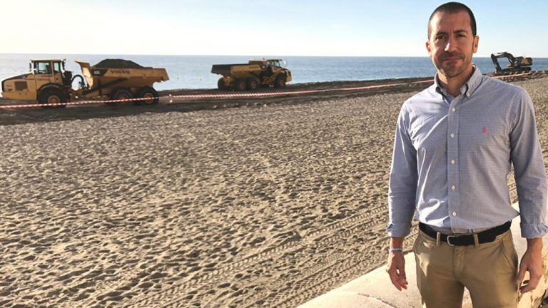 Las playas de Fuengirola recibirán 20.000 metros cúbicos de arena