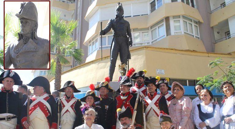 Reding ya tiene su estatua en Málaga