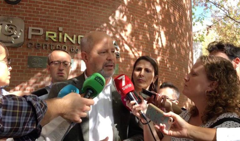 Javier Imbroda manda un ‘mensaje de tranquilidad’ a los trabajadores del centro Principia de Málaga