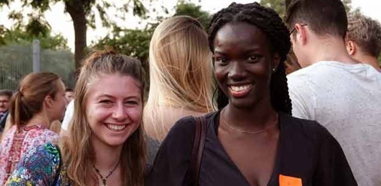 Más de 2.500 estudiantes  de 73 países realizarán programas de intercambio