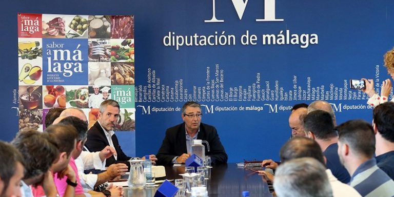 La Diputación de Málaga trabajará en acciones promocionales para impulsar las ventas del sector cárnico