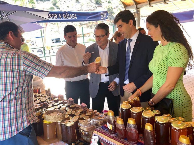 Contra los ‘aranceles de Trump’ la Diputación va a ser el mejor aliado del campo malagueño