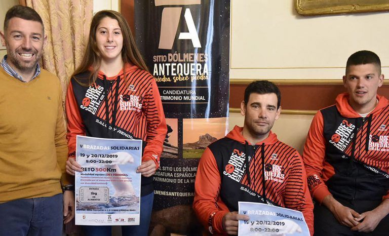 Quinta edición de las ‘Brazadas Solidarias’ en Antequera