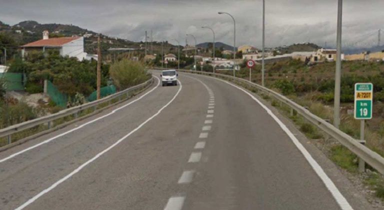 Fallece una persona y otra resulta herida grave en un accidente de tráfico en Torrox (Málaga)