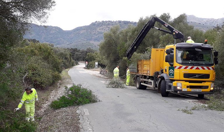 El Consejo de Gobierno destina dos millones a ‘contratos de emergencia’ en carreteras de Málaga