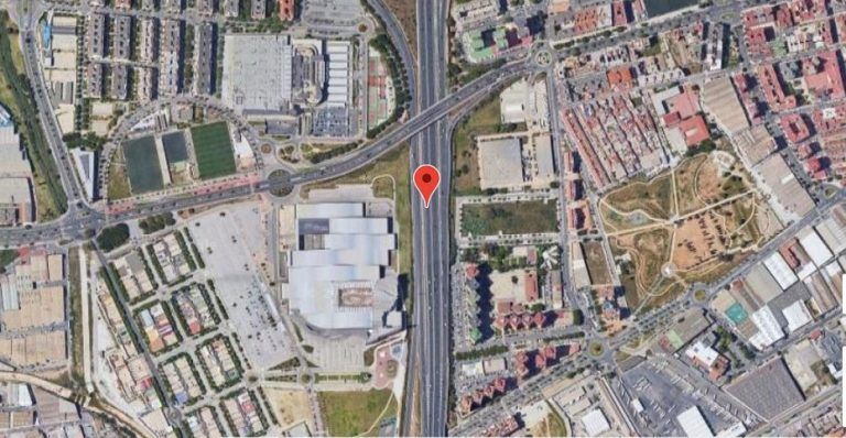 Fallece un motorista de 63 años al sufrir un accidente en la MA-20 en Málaga