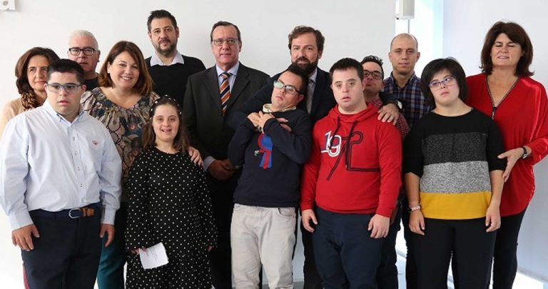 Incorporan once personas con Síndrome de Down para que realicen prácticas formativas