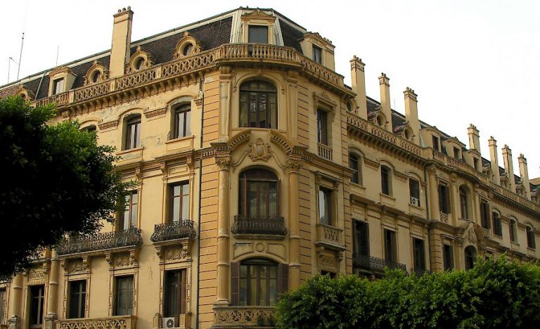 La sede de Correos y el palacio malagueño de la Tinta saldrán a subasta