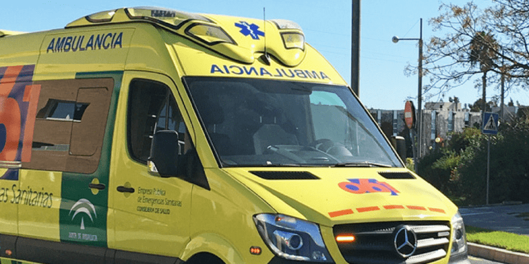 Un fallecido y un herido en el accidente entre una moto y un turismo en Atajate