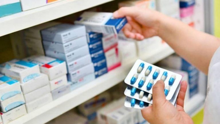 Más de 1.200 medicamentos bajan hoy de precio