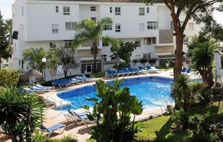 La familia de los ahogados en Mijas niega que no supieran nadar