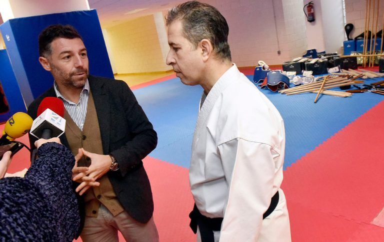 El Área de Deportes de Antequera impulsa la Escuela Municipal de Kárate