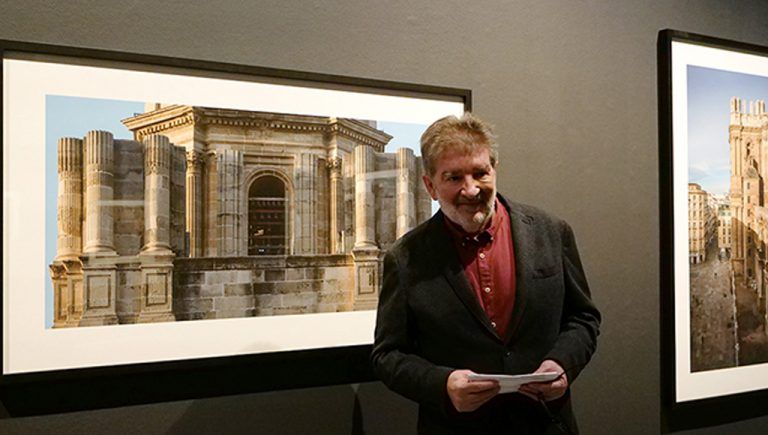 Radiografía la Catedral de Málaga desde encuadres cotidianos y desconocidos