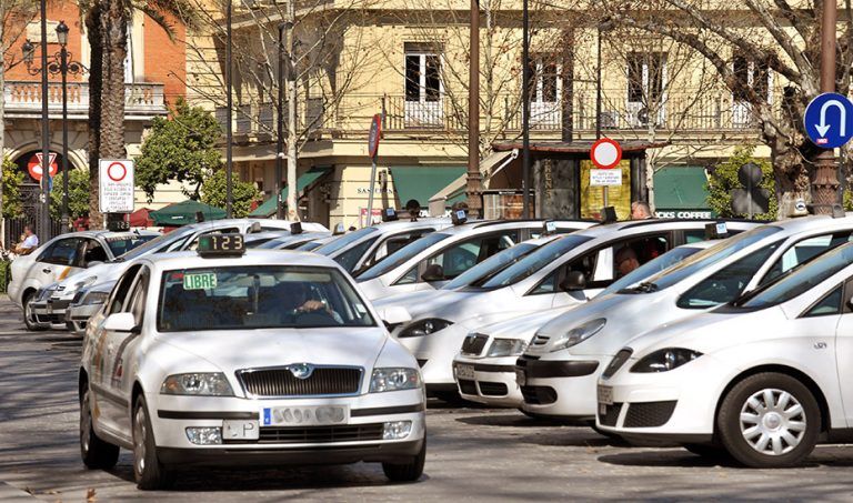 Fomento plantea zonas donde las VTC no podrán captar viajeros ni estacionar