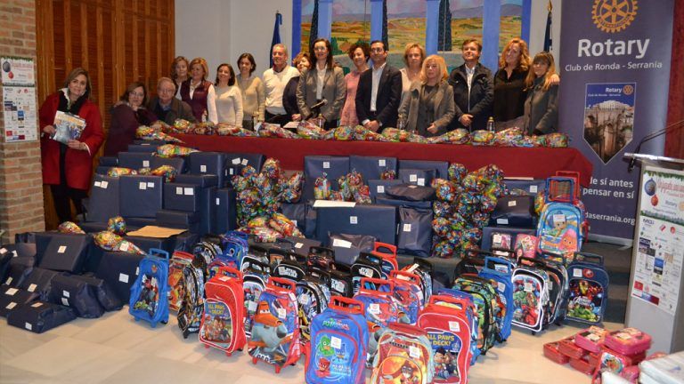 El Ayuntamiento de Ronda elogia la campaña ‘Un juguete, una sonrisa’ del Club Rotary
