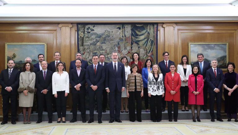 Los miembros del nuevo Gobierno de España prometen sus cargos ante el Rey