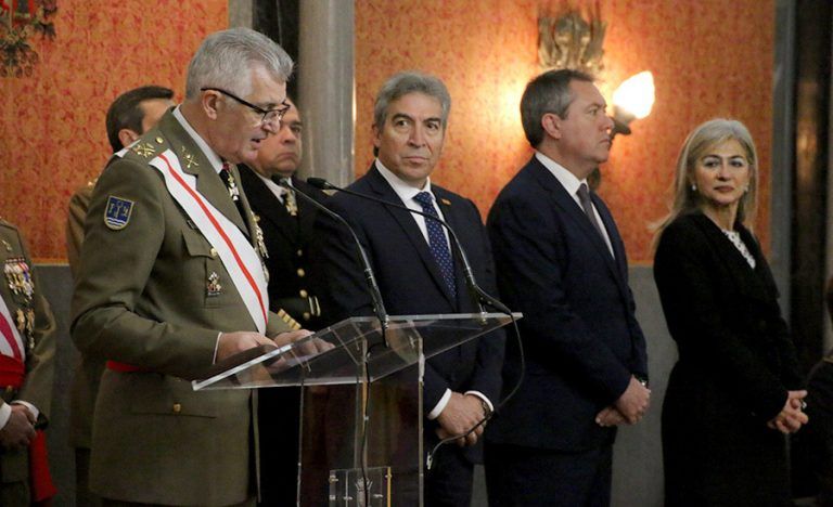 El Gobierno andaluz defenderá «sin complejos» las instituciones democráticas españolas