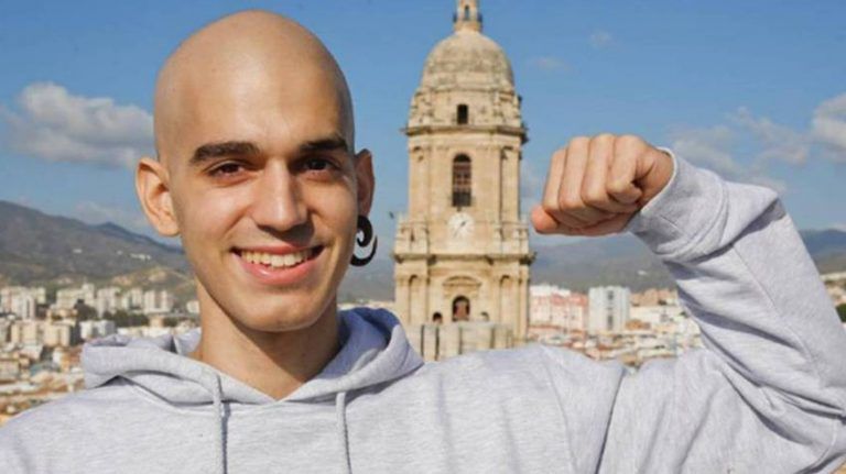 Lamari presenta en Marbella la canción que dedicó a Pablo Ráez