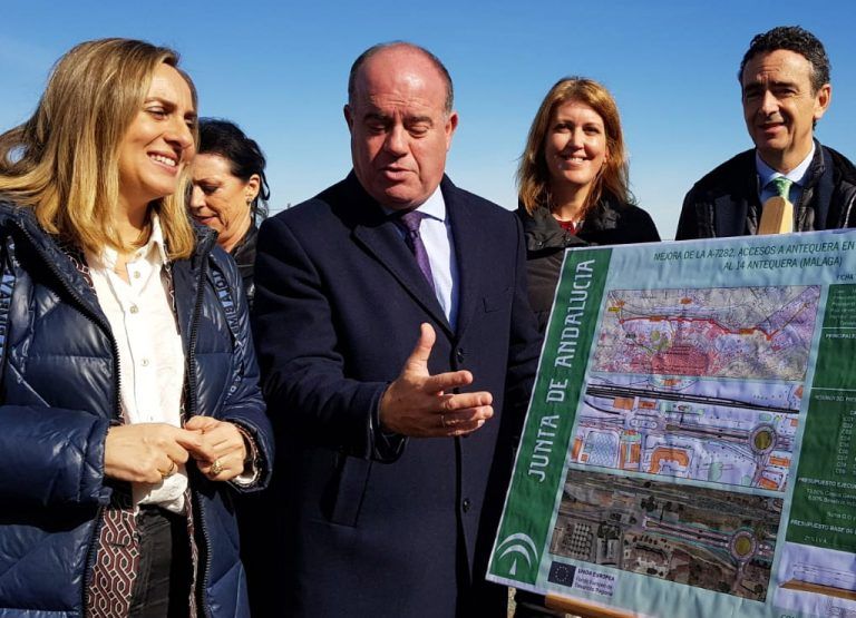 La Consejería de Fomento inicia las obras de mejora del acceso a Antequera desde la A-7282