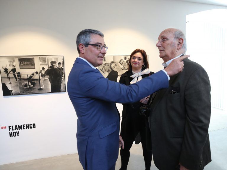 El Centro Cultural La Malagueta abre sus puertas con una exposición fotográfica del cineasta Carlos Saura sobre el mundo del flamenco