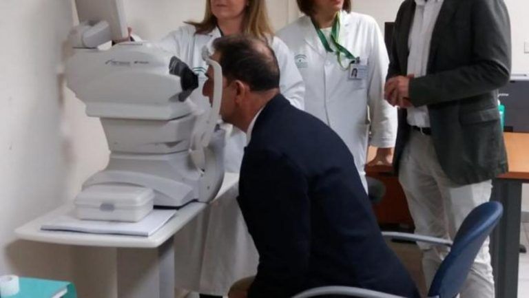 Axarquía refuerza el servicio de retinografía con dos nuevos equipos en Torrox y Benamargosa