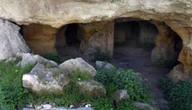 La cueva de la Paria (vídeo)