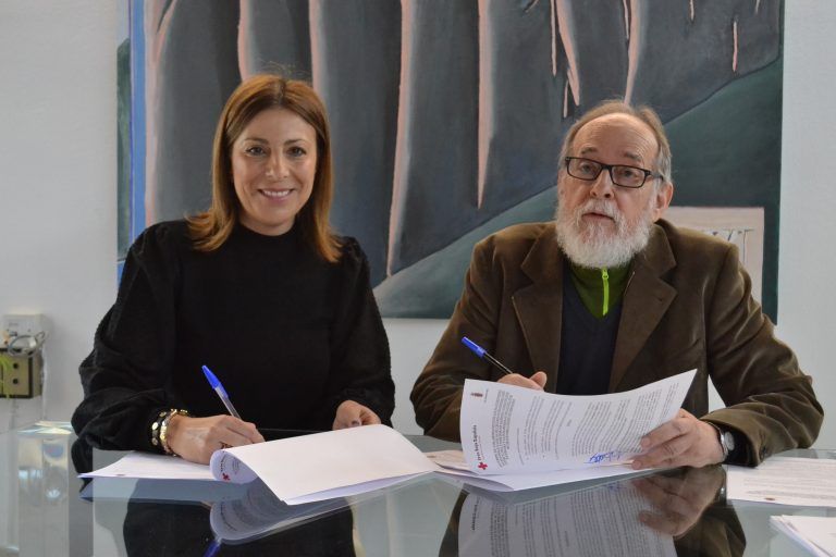 El ayuntamiento y Cruz Roja en Ronda firman un conveniode colaboración en diferentes acciones