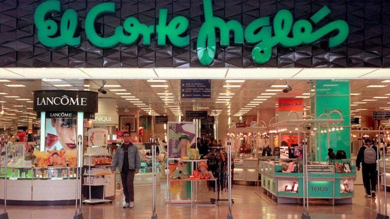 El Corte Inglés cierra parte de sus centros y manda a casa a miles de empleados