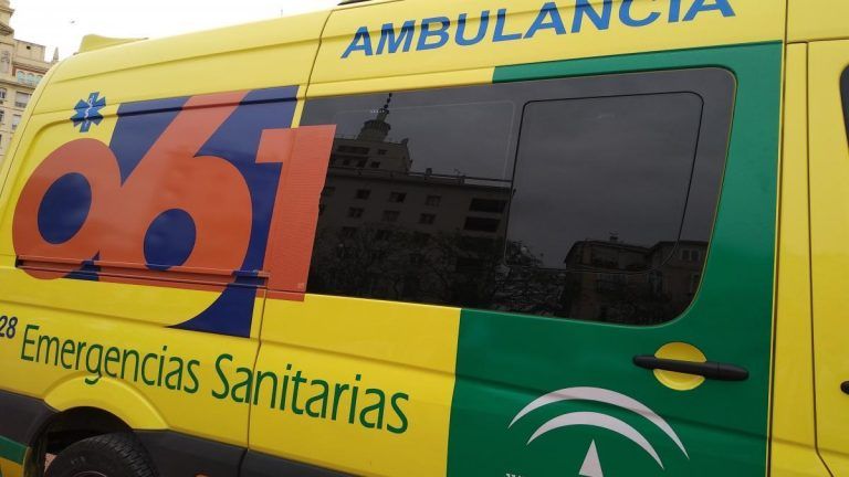Muere un motorista de 50 años tras colisionar con un coche en Málaga