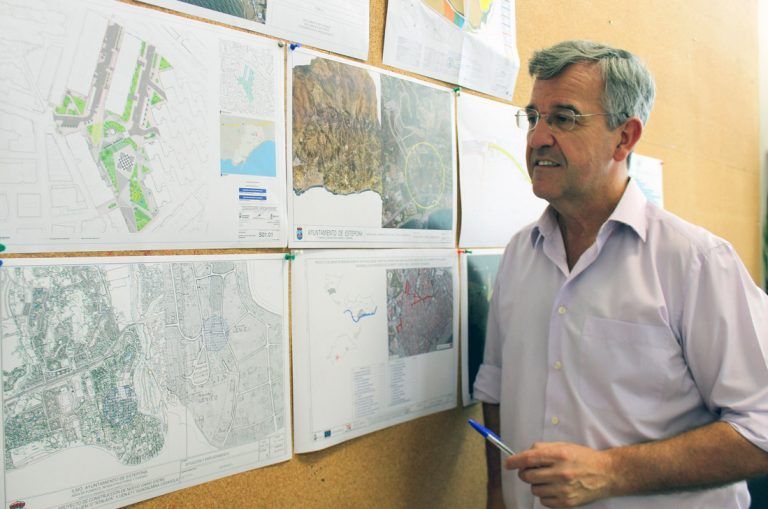 El Ayuntamiento de Estepona conectará las zonas de Casasola, Atalaya e Isdabe con un vial que evita la incorporación a la autovía A7