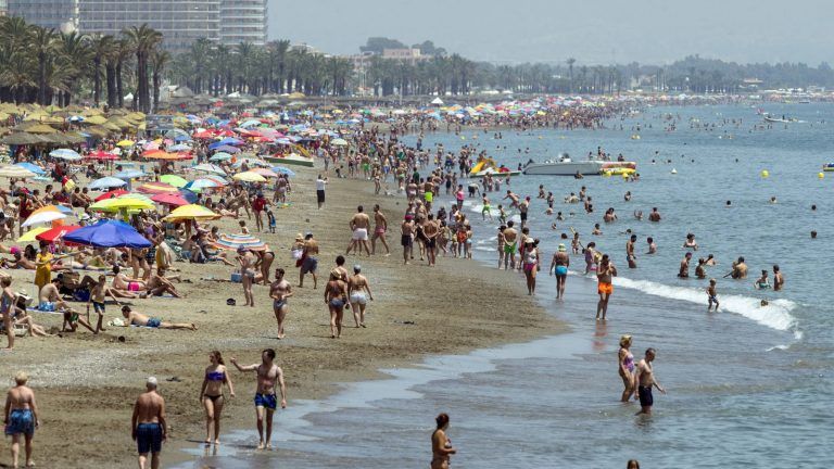 Turismo Costa del Sol licita la campaña de reavivación del destino turístico