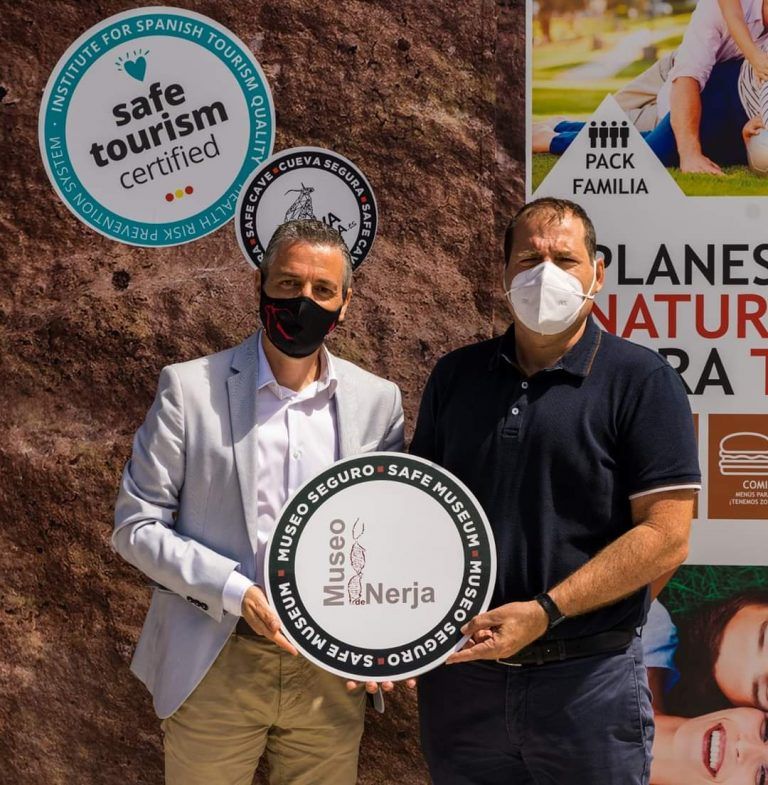 La Cueva de Nerja, primer monumento con el Sello de Turismo Seguro del ICTE