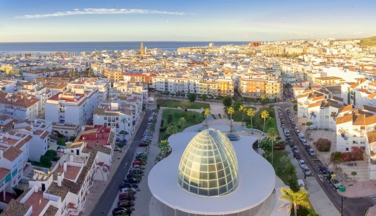Más de 160 negocios de Estepona se adhieren a la campaña municipal de apoyo al comercio local que movilizará más de 180.000 euros