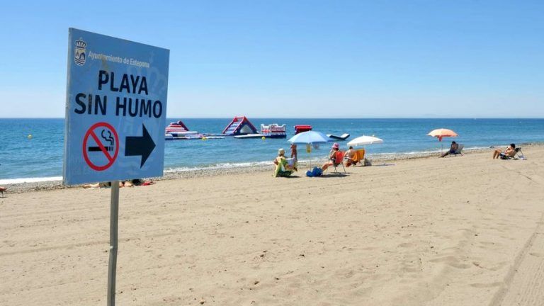 Estepona mantiene la ‘Playa sin Humo’ en La Rada por segundo año consecutivo