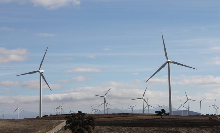 Endesa ultima cuatro plantas renovables en Andalucía y la creación de 3.500 empleos