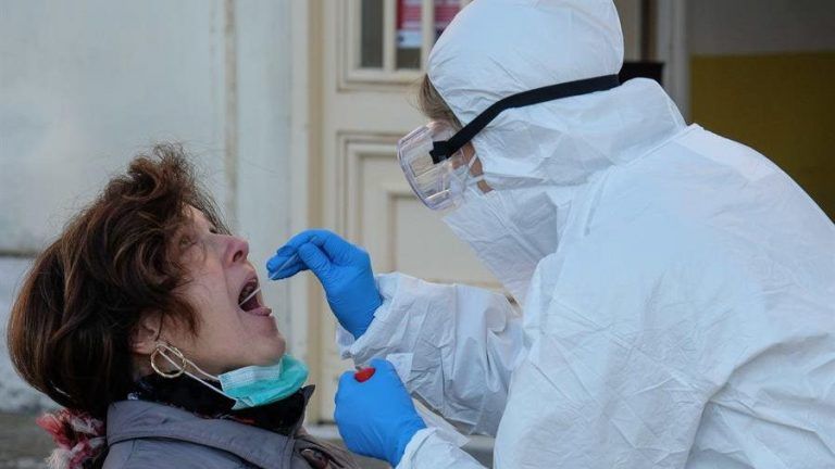 Málaga consigue bajar la incidencia acumulada de todo su territorio