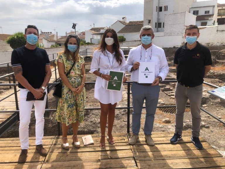 La delegada  de turismo conoce en Alameda las obras ejecutadas con cargo al PFEA con una aportación de la Junta de casi 190.000 euros