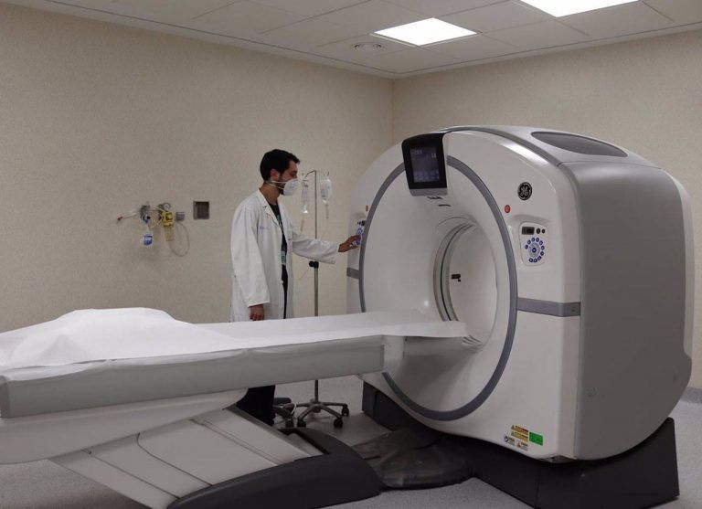 El Hospital Civil incorpora un TAC que hará más de 10.000 estudios diagnósticos al año