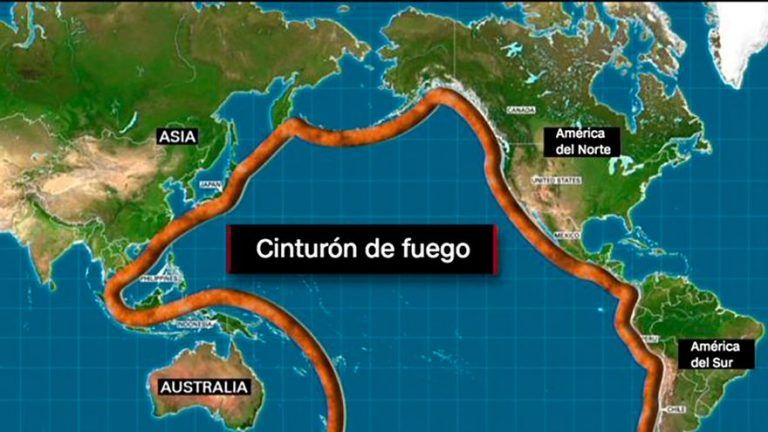 Suenan las sirenas en el Pacífico y la gente huye de la costa por el aviso de llegada de un tsunami: «Podría herir y ahogar a gente»